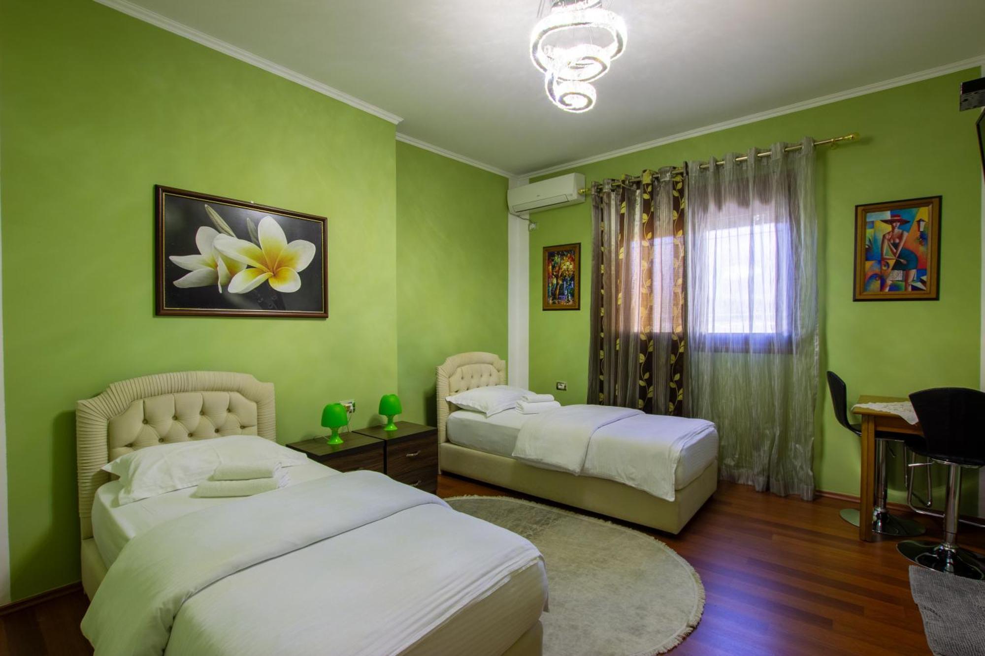 Bora Hotel Gjirokastra Zewnętrze zdjęcie
