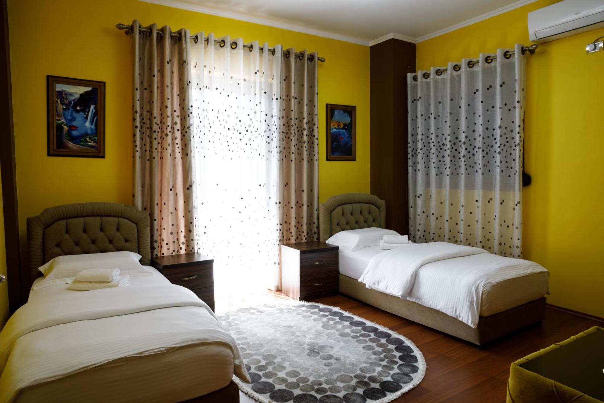 Bora Hotel Gjirokastra Zewnętrze zdjęcie