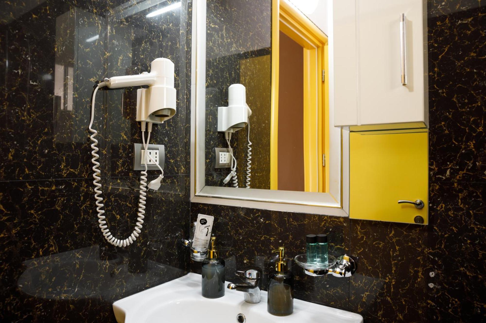 Bora Hotel Gjirokastra Zewnętrze zdjęcie